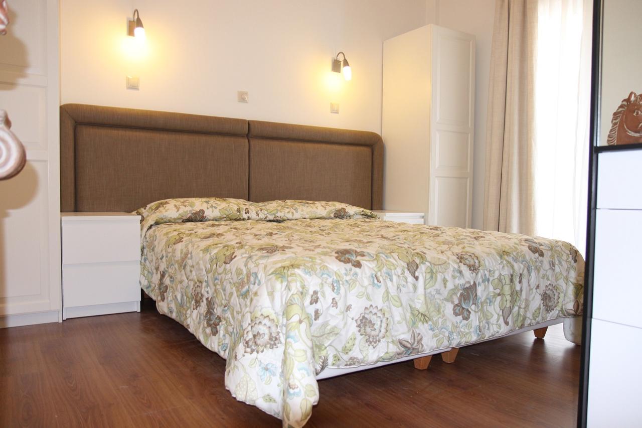 Be My Guest Apartment Athena Bagian luar foto